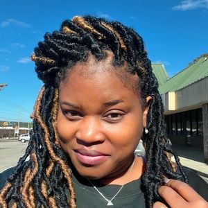 Meet your Posher, Tomeka